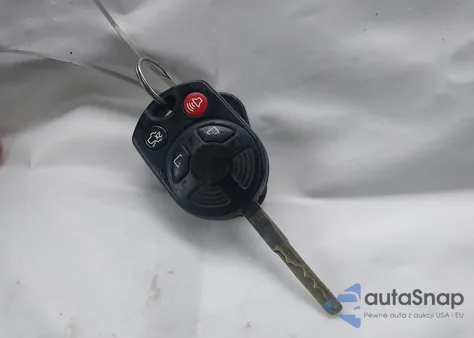 2016 Ford Focus S из США, поврежденный, VIN 1FADP3E21GL349014